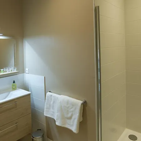 Le Cercle Climatisees Bed & Breakfast Coligny