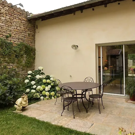Bed & Breakfast Le Cercle Climatisees Coligny