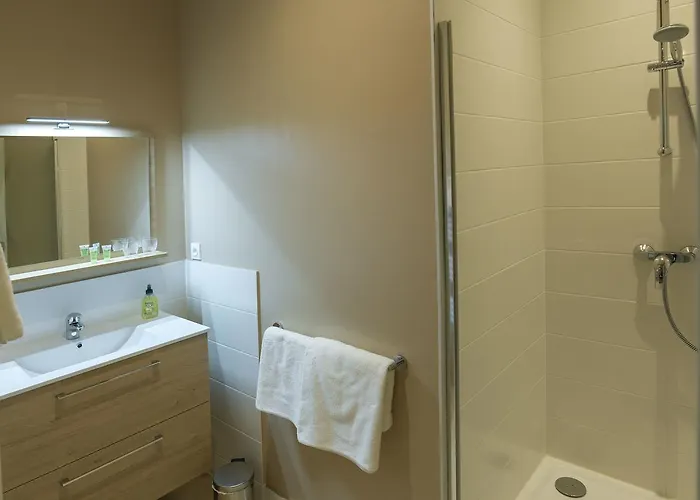 Le Cercle Climatisées Bed & Breakfast Coligny